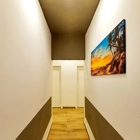 & Pool Retreat Бибинье