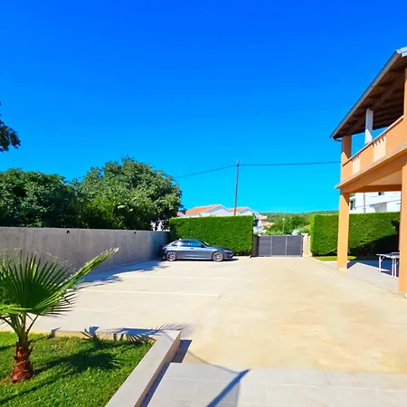 Apartamento Bibinje Pool Retreat Apartments