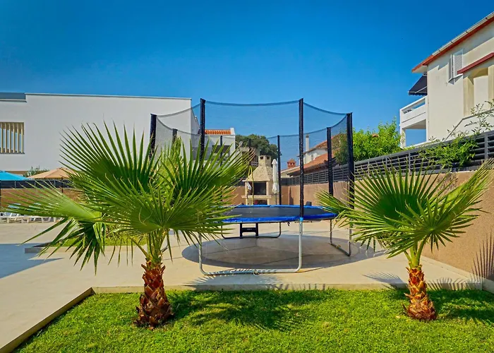 Daire Pool Retreat Bibinje