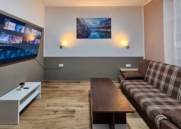 Daire Pool Retreat *