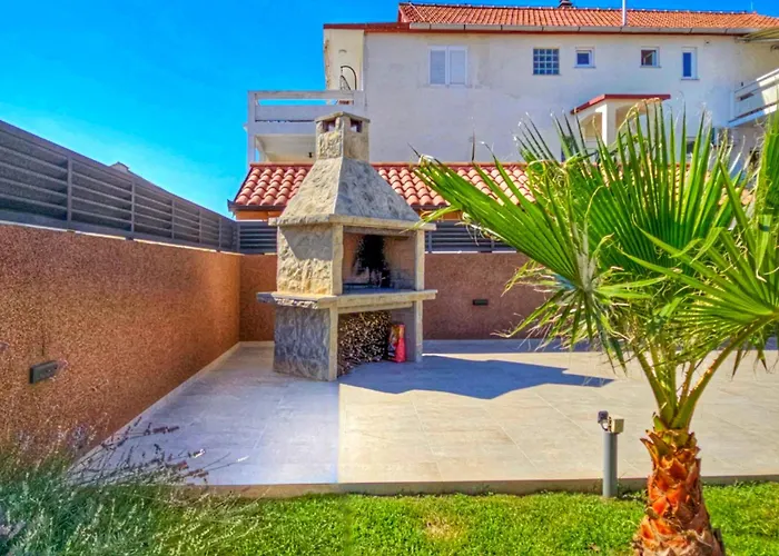 Pool Retreat Daire