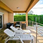 Pool Retreat 아파트 비빈제