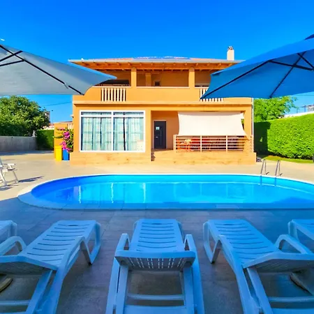 Villa & Pool Retreat Bibinje